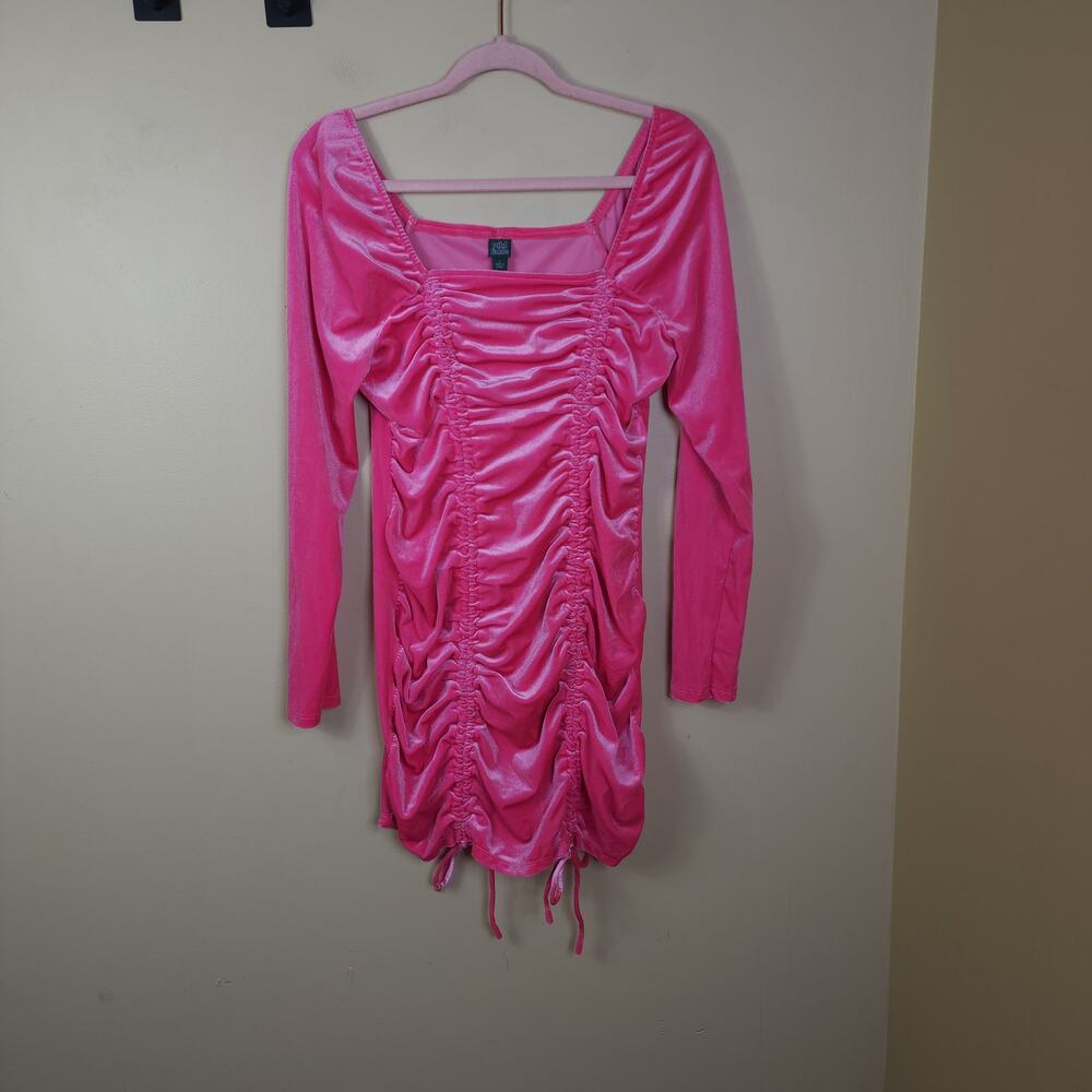 Wild Fable Long Sleeve Ruched Velvet Bodycon Dress in Pink Size L